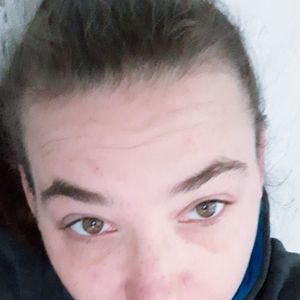 Meet your Posher, Cassandra